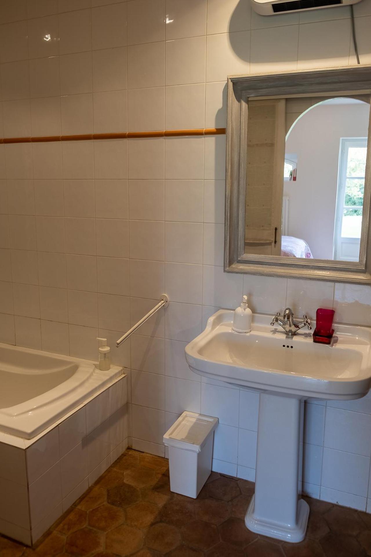 Chambre D'Hotes Belair Eaunes Ruang foto